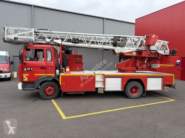 Renault ladder truck