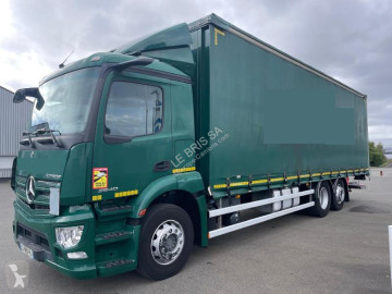 Mercedes tarp truck