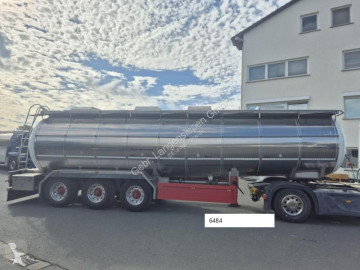 Tanker truck