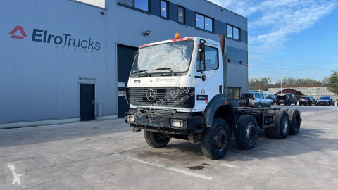 Mercedes chassis truck