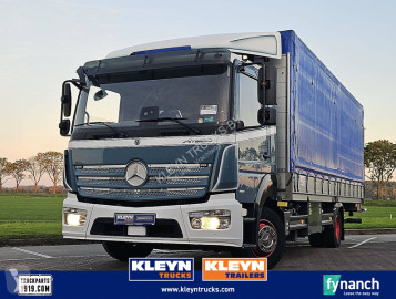Mercedes tautliner truck