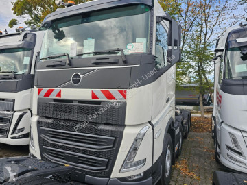 Volvo skip truck