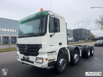 Mercedes chassis truck