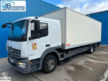 Mercedes box truck