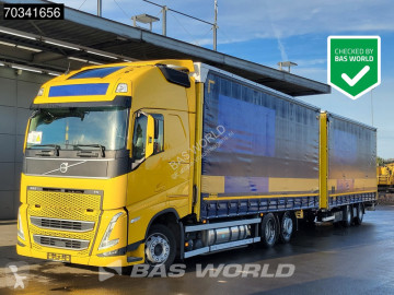 Volvo tautliner truck