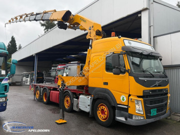 Volvo crane truck