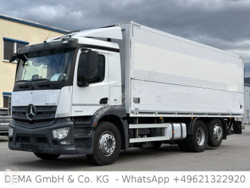 Mercedes beverage delivery flatbed truck