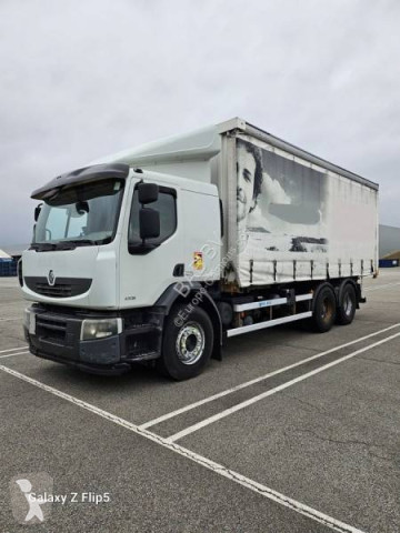 Renault tautliner truck