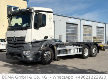 Mercedes chassis truck