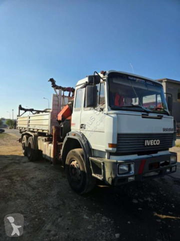 Камион Iveco