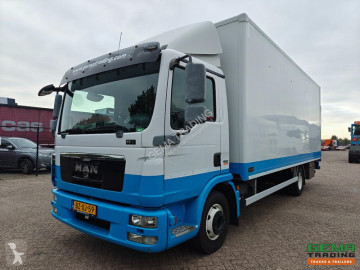 MAN box truck