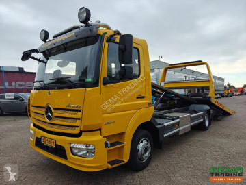 Mercedes truck