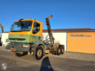 Renault hook arm system truck