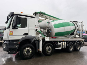 Lastbil Mercedes Arocs 3243