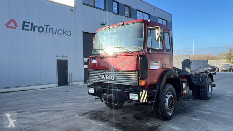 Vrachtwagen Iveco Magirus 180 - 23 (V8 / MANUAL PUMP / POMPE MANUELLE / LAMES)