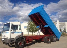 Camión volquete Renault