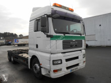 Camion benne MAN TGA 26-440