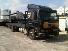 Camião porta máquinas Volvo FM7 290