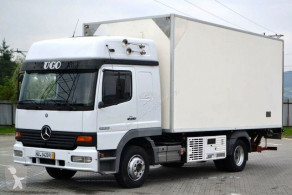Camião Mercedes Atego 1223 * Kühlkoffer 5,35 m + Ladebordwand! frigorífico usado