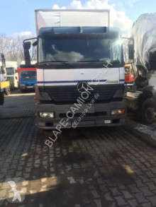 Mercedes furgon teherautó 2528