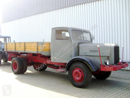 camion benă trilaterala