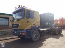 Camion MAN 33.403 telaio usato