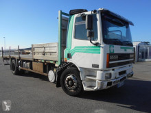 Camião DAF CF65 210 estrado / caixa aberta estandar usado