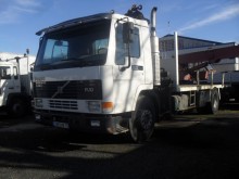 Teherautó Volvo FL10 320 használt plató
