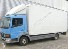 Camión furgón Mercedes Atego 815 4x2 Klima/Tempomat/Umweltplakette Rot