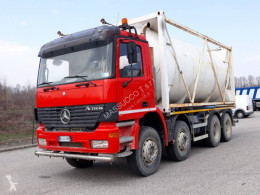 Vrachtwagen tank Mercedes Actros