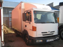 Camion fourgon Nissan Atleon 110.56