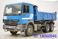 Camión volquete volquete bilateral usado Mercedes Actros 3332
