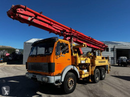Mercedes2626