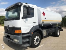 Teherautó Mercedes Atego 1828 használt szénhidrogének tartálykocsi