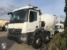 Камион Mercedes Arocs 3240 бетон миксер нови