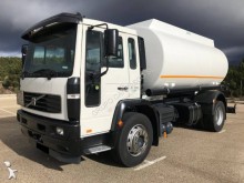 Kamyon tank hidrokarbon Volvo FL6 250