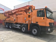 Kamyon beton beton pompası Mercedes Actros 3241