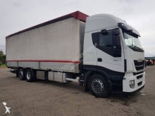 Camion savoyarde Iveco Stralis 460