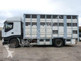 Camión Iveco Stralis 430 remolque ganadero para ganado ovino usado