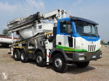 Camion Astra HD8 84.48 béton malaxeur + pompe occasion