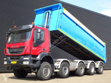 Самосвал Iveco Trakker 450