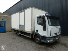 Camión Iveco Eurocargo furgón usado