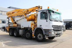Camion pompe à béton Mercedes Actros 3241