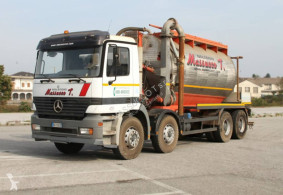 Vrachtwagen Mercedes Actros 3243 tweedehands tank