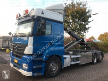 Kamión hákový nosič kontajnerov Mercedes Axor 2536