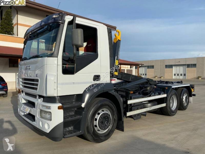 Voir les photos Camion Iveco Stralis 260 E 31