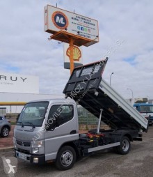Camion tri-benne Mitsubishi Fuso Canter 3C15