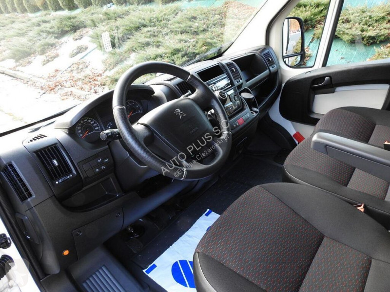 Voir les photos Camion Peugeot BOXER PLANDEKA 10 PALET KLIMA WEBASTO PNEUMATYKA LEDY EURO6 165K
