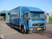 Camión Volvo FL612 180 PK EURO 3 furgón usado