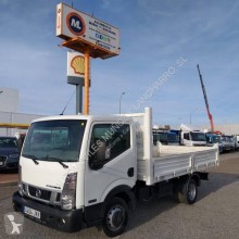 Camión Nissan Cabstar 35.13 volquete usado